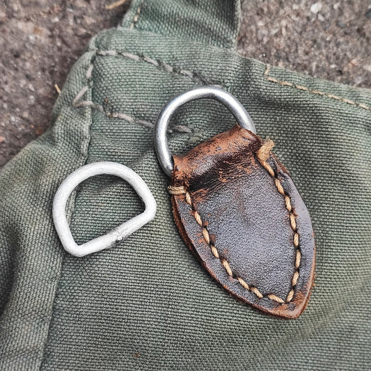 1 pc. D-ring for breadbag rear