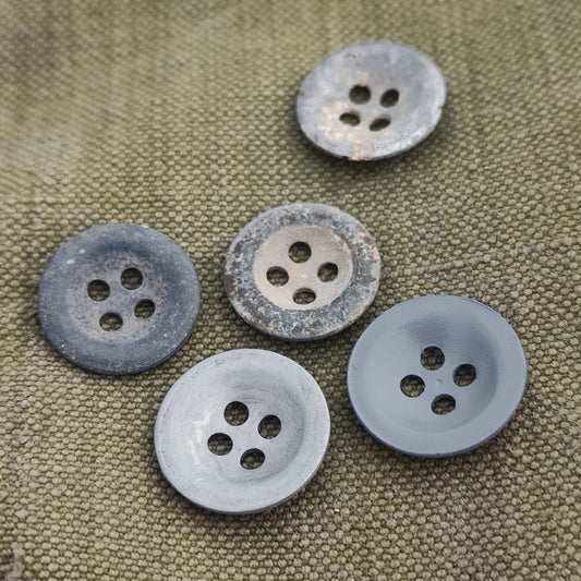 Button 17 mm 4 holes for clothes