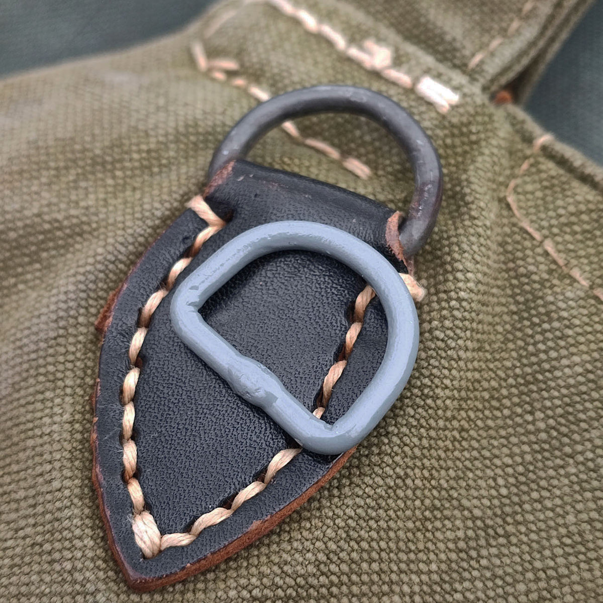 1 pc. D-ring for breadbag rear