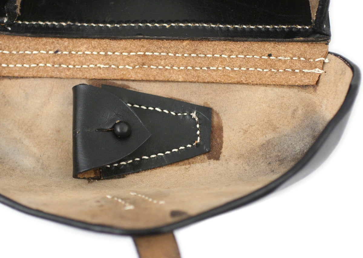 Black holster for Luger P08 pistol