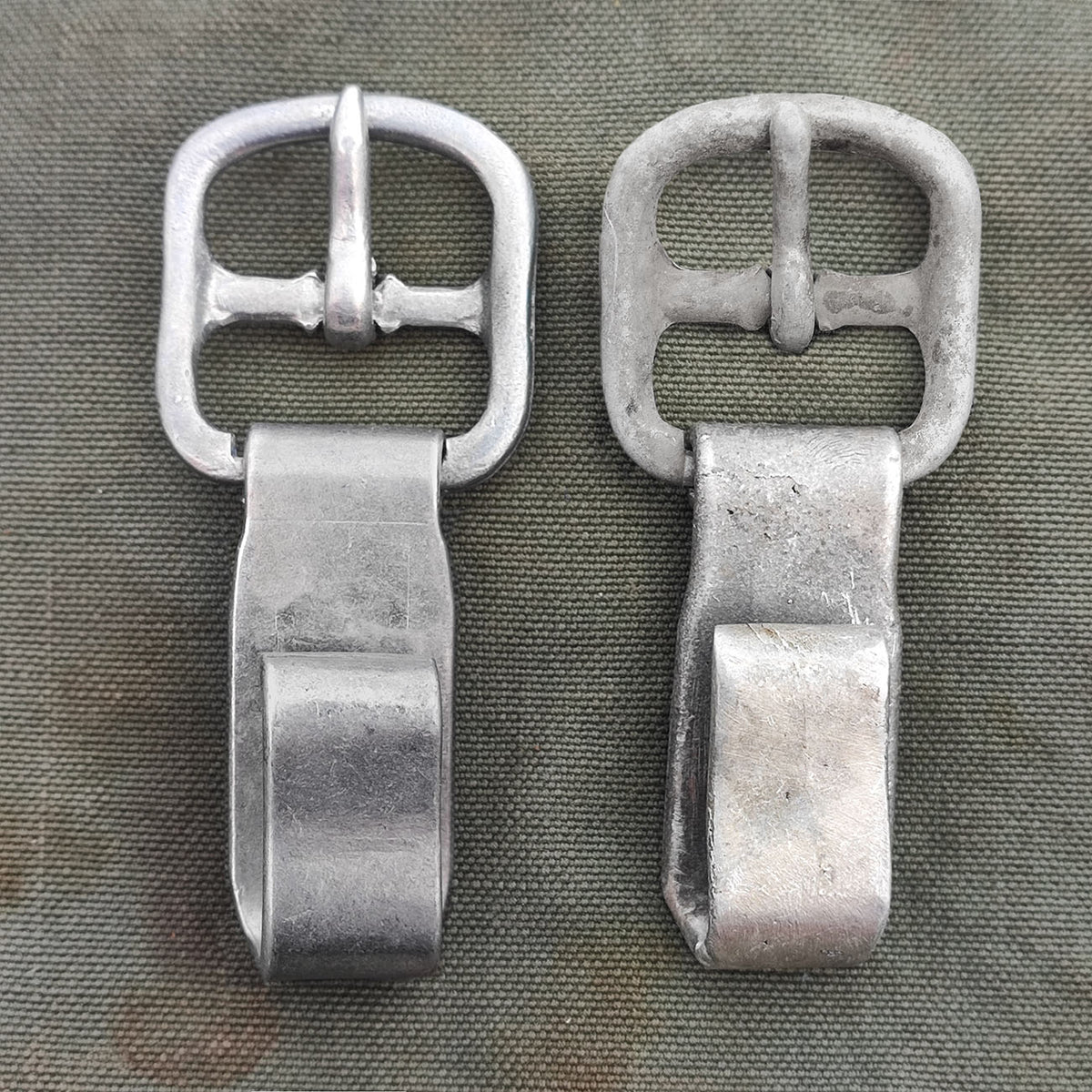 Front alu hook for Y-strap