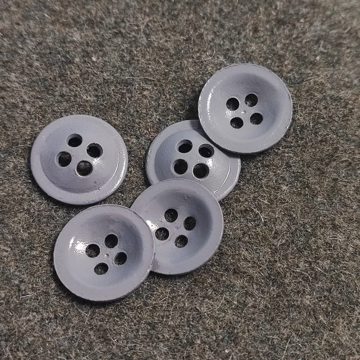 Button 17 mm 4 holes for clothes