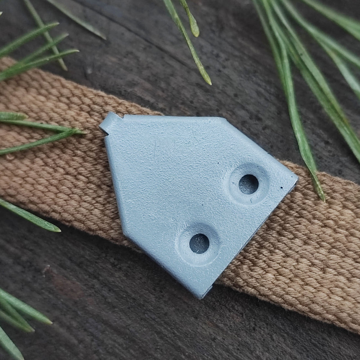 Tip for 18 mm equipment strap